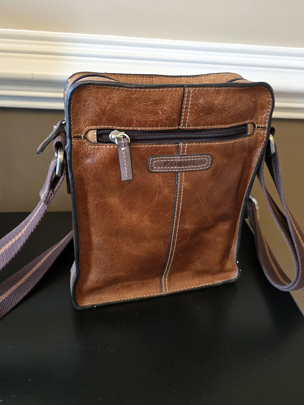 Fossil Distressed Brown Leather Messenger Bag